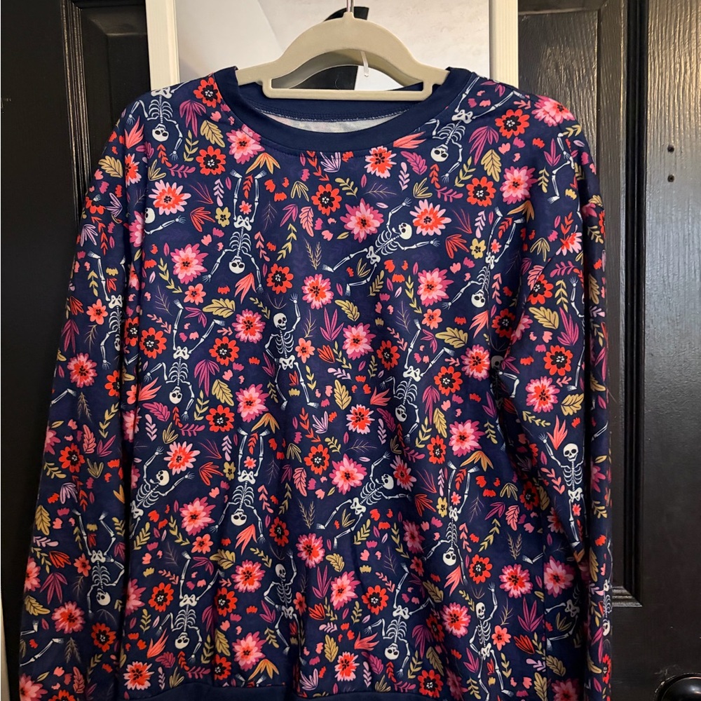 Women's Floral Skeleton Print Crewneck  - Navy & Pink